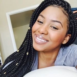 Meet your Posher, Lauren